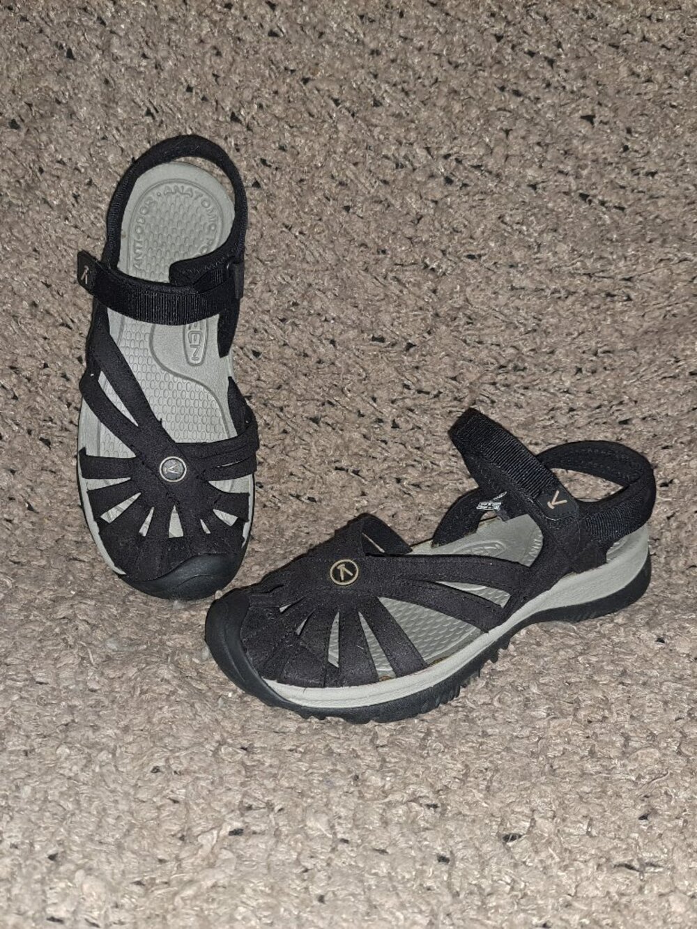 KEEN ROSE-Black/Gray-Sport Sandals-Size 37/6.5-Excellent In excellent pre-owned